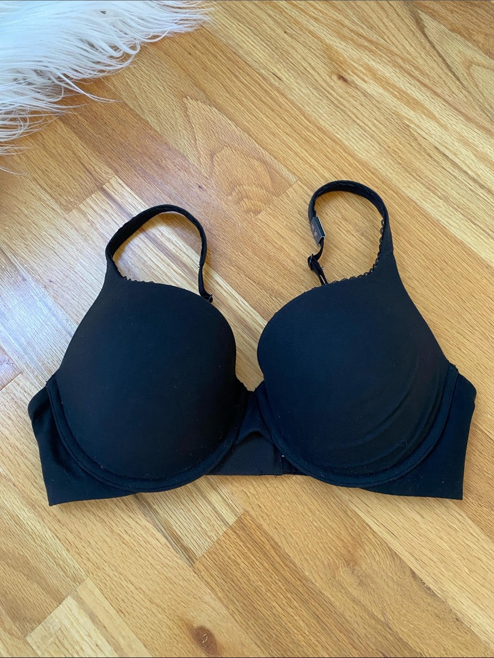 Victoria's Secret Black Smooth Molded Cup Perfect Shape Bra NEW Y2K